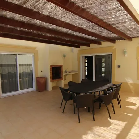 Villa Sibling 3 * Quarteira